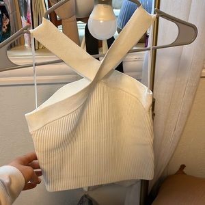 Cross cross ribbed tank